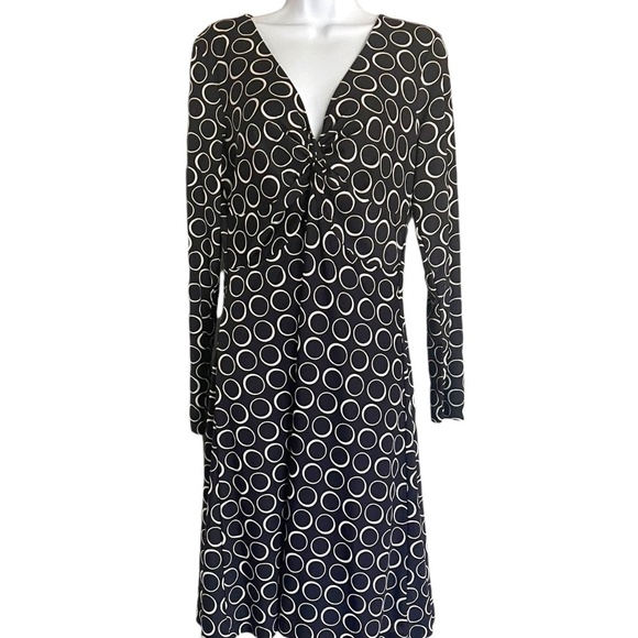 Dresses & Skirts - Print Dress | Black and White | V Neck Long Sleeve